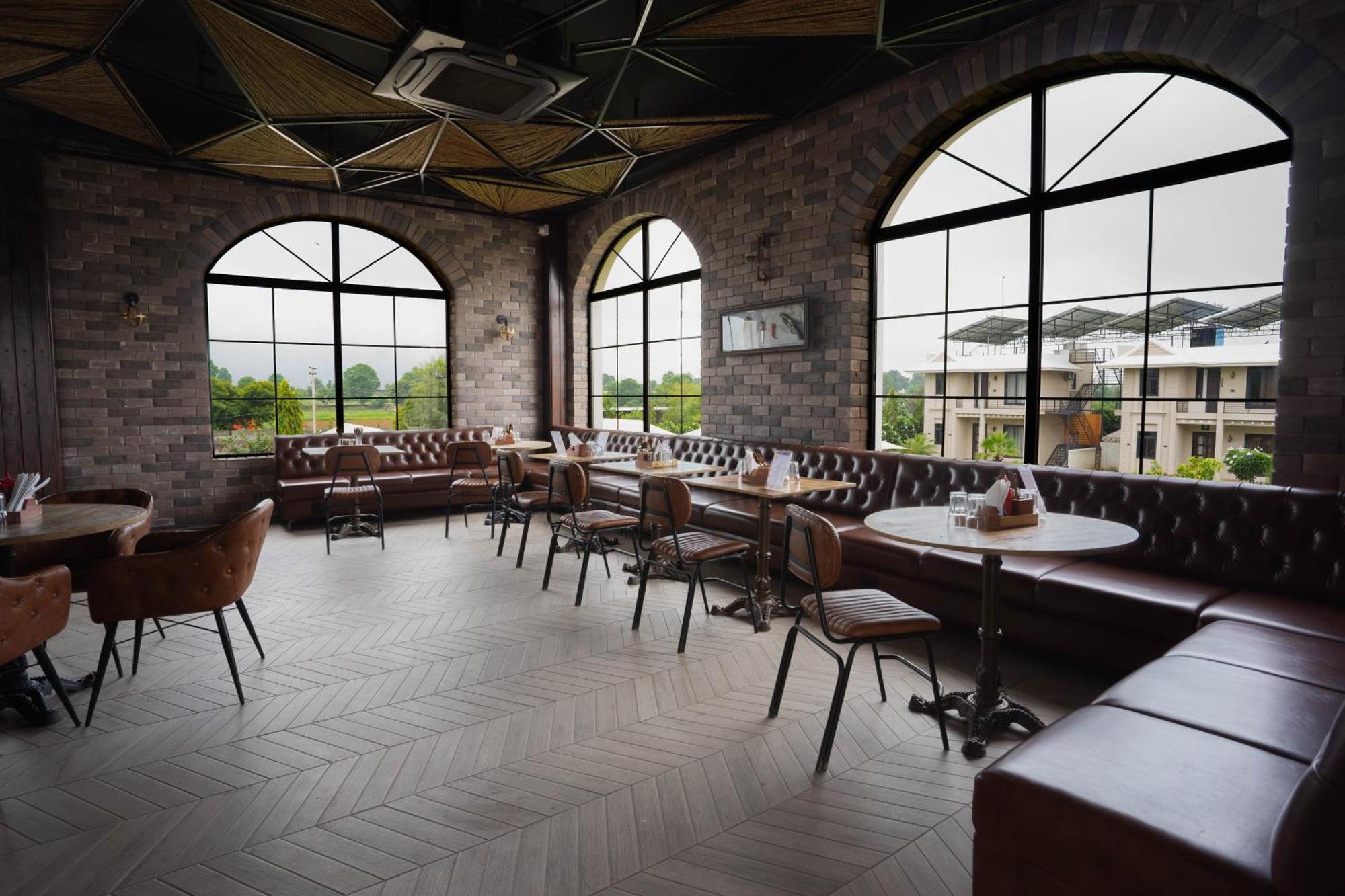 La Nature Hotels & Resorts Sikar エクステリア 写真