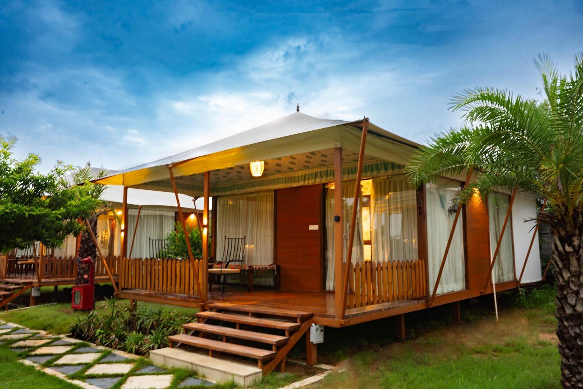 La Nature Hotels & Resorts Sikar エクステリア 写真