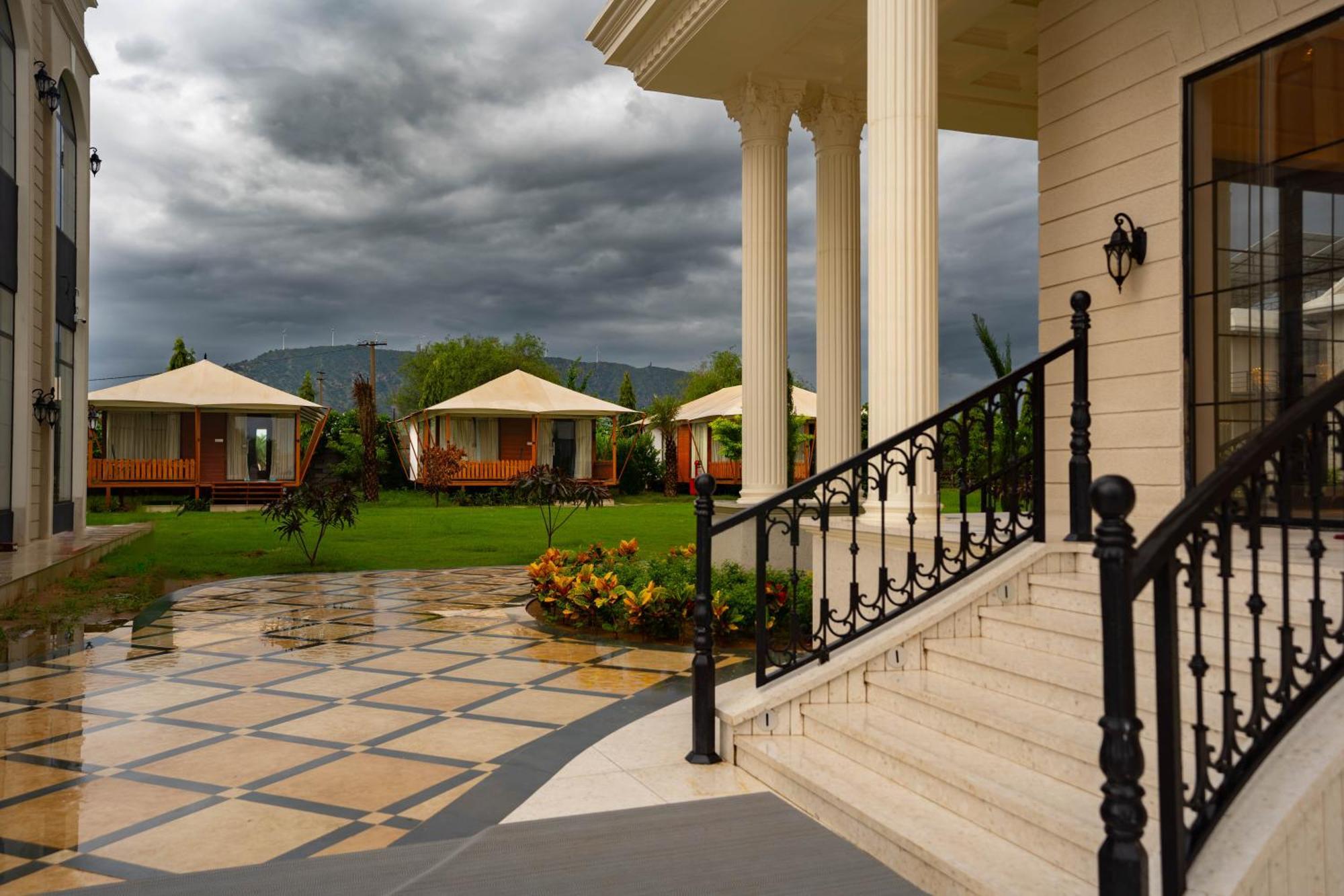 La Nature Hotels & Resorts Sikar エクステリア 写真