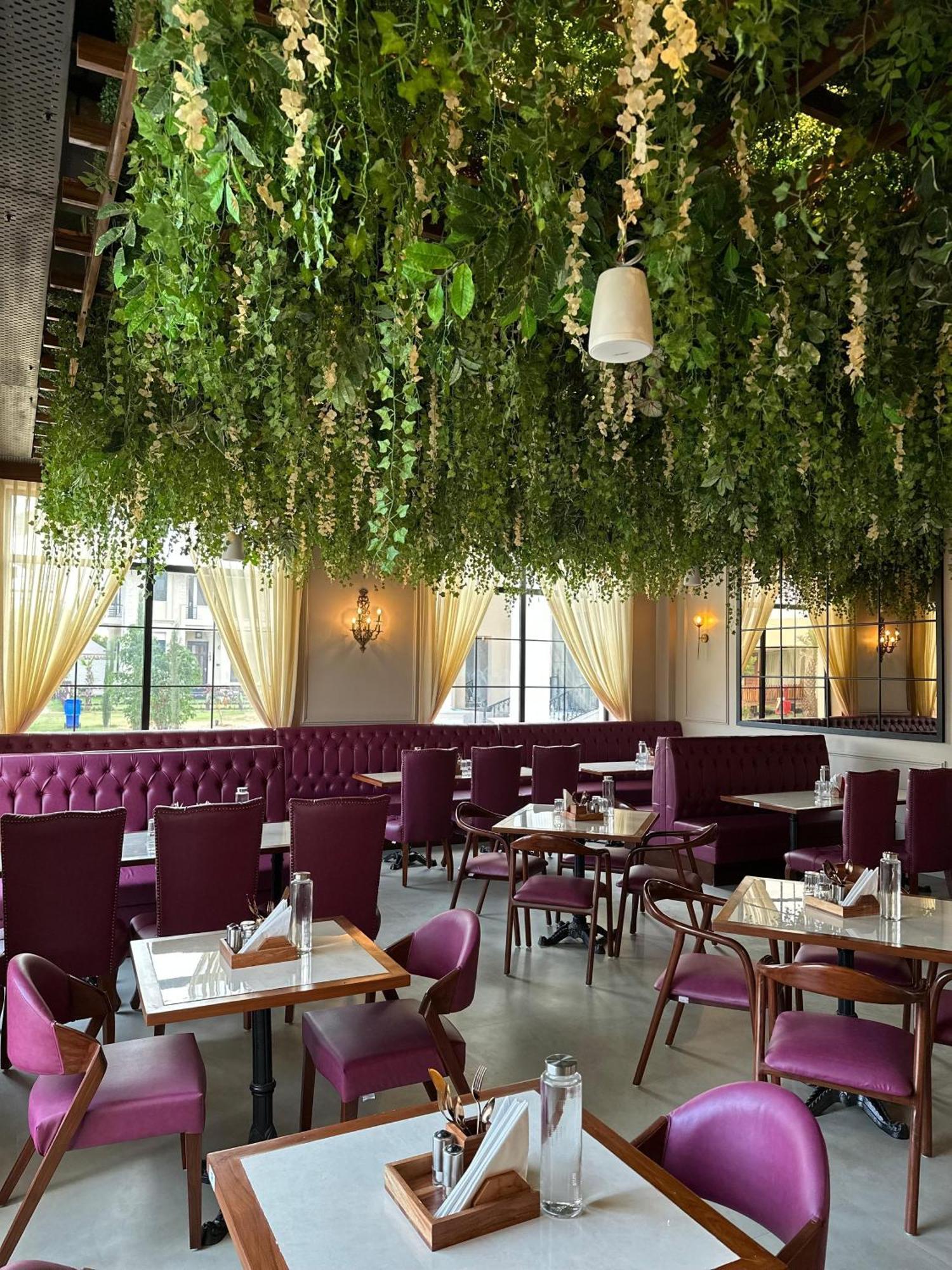 La Nature Hotels & Resorts Sikar エクステリア 写真